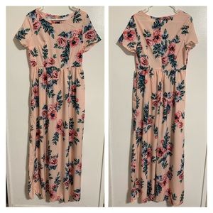 NWOT pink maxi floral flowy short sleeve dress